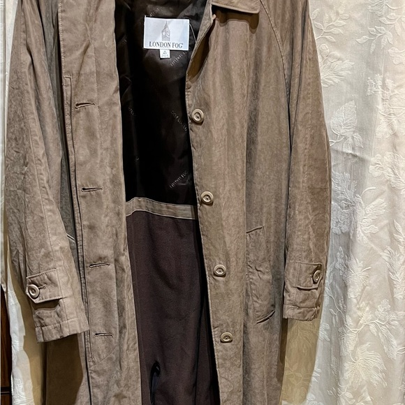 London Fog Jackets & Blazers - London fog vintage trench coat 80s women’s size 12p